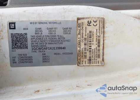 2018 Chevrolet Express 2500 Work Van z USA, uszkodzony, nr VIN 1GCWGAF1XJ1339940